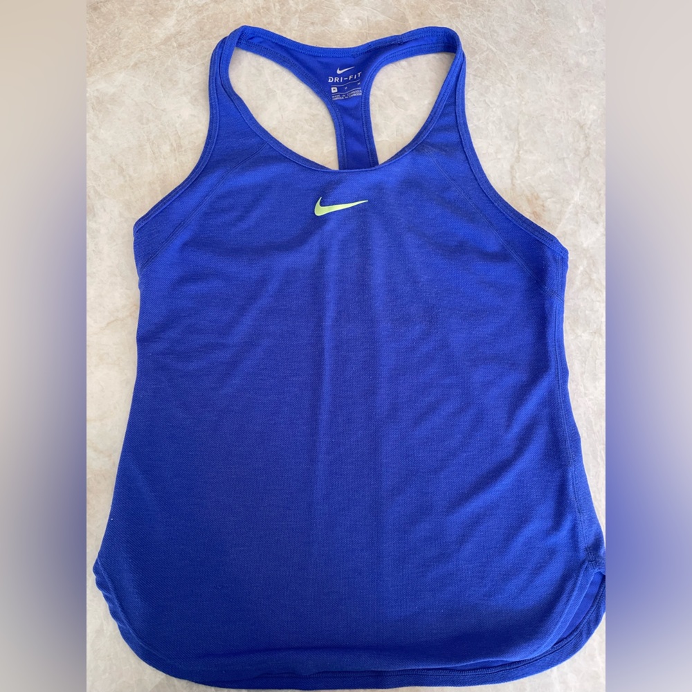 Nike racer back tennis tank top
